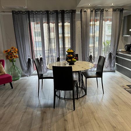 Gorgeous 2 Bedrooms Holiday Apartement Nice Luaran gambar