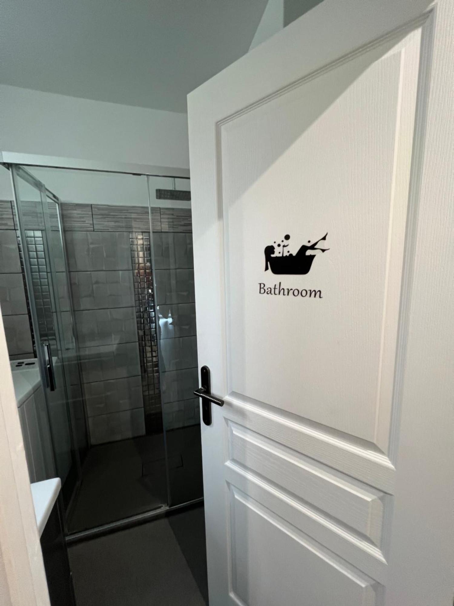 Gorgeous 2 Bedrooms Holiday Apartement Nice Luaran gambar